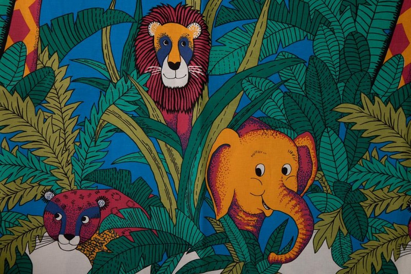 Curtain Childs with Jungle Animal Decoration 
